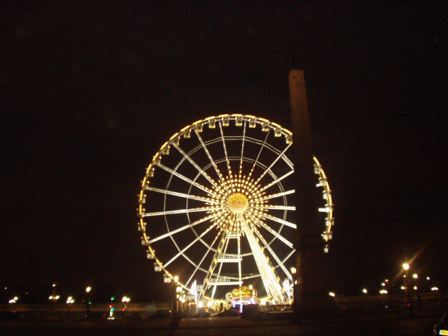 Grande roue et obélisque à Paris