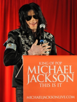 "THIS IS IT" Conférence de Michael Jackson annonçant ses 50 concerts le 5 Mars 2009