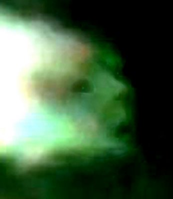 Capture d'écran d'une manifestation fantomâtique captée en vidéo