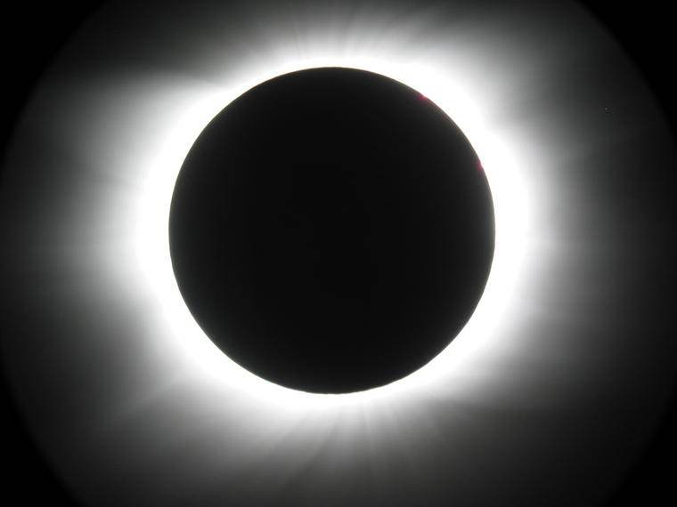 éclipse totale de soleil