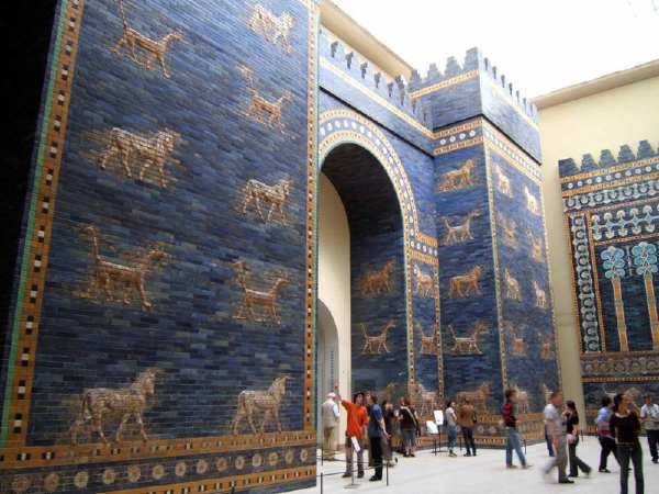 Porte d'Ishtar au musée de Pergame à Berlin 