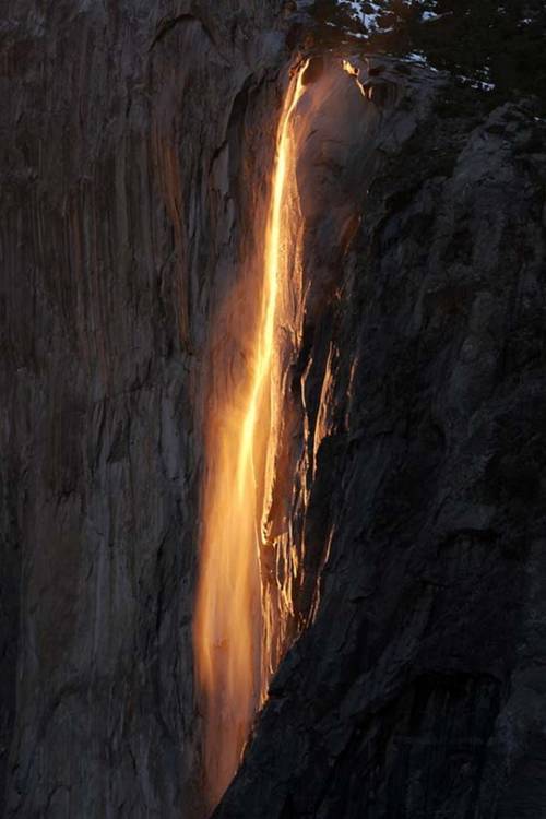 El Capitan, la cascade en feu