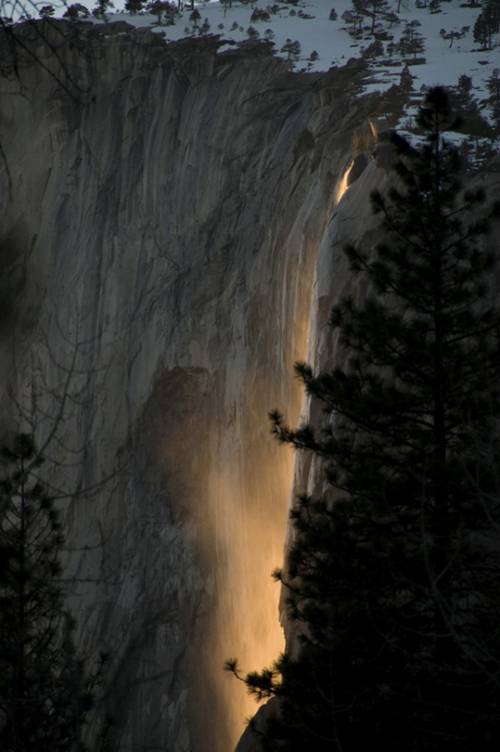 El Capitan, la cascade en feu