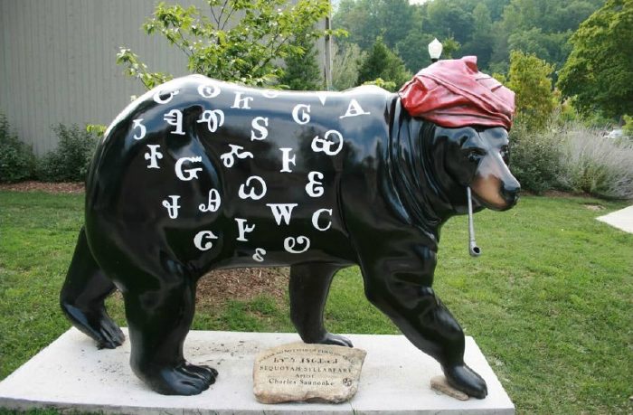 — Sequoyah et son alphabet sous la forme d'un ours —