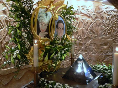 Mémorial dédié à Diana et Dodi par Al-Fayed cheez Harrod's, un superstore... à Londres