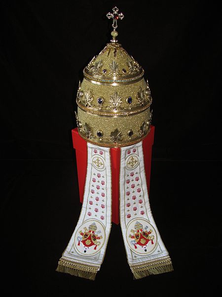 Tiare de Benoît XVI