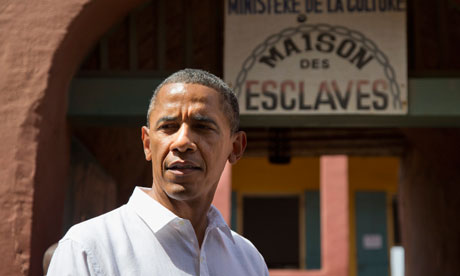 président B. Obama devant la maison des esclaves 