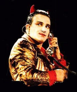 T-shirt: "Bono-MacPhisto"
